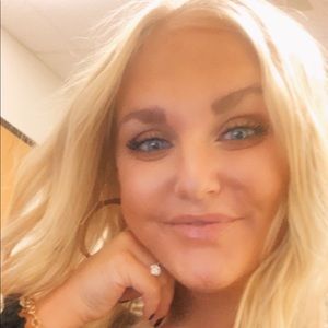 Meet your Posher, Justyne